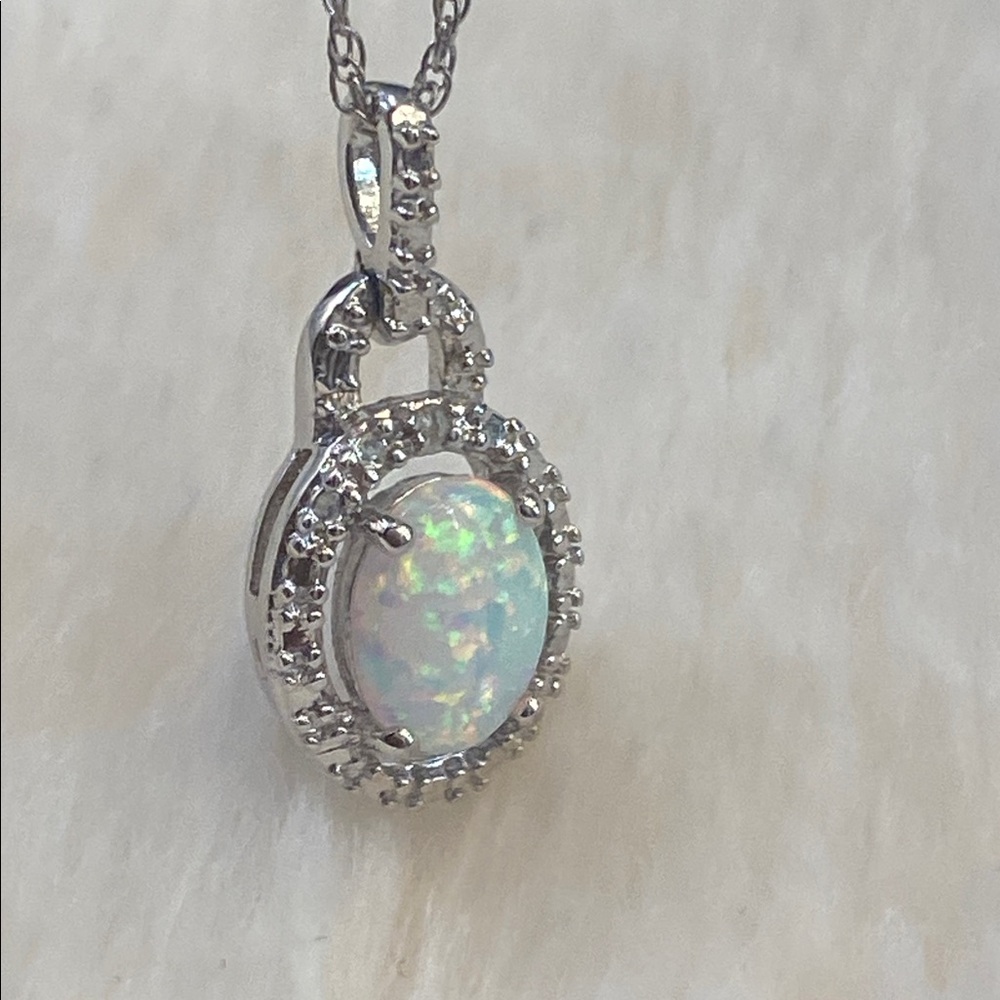 Opal Pendant - Picture 5 of 6